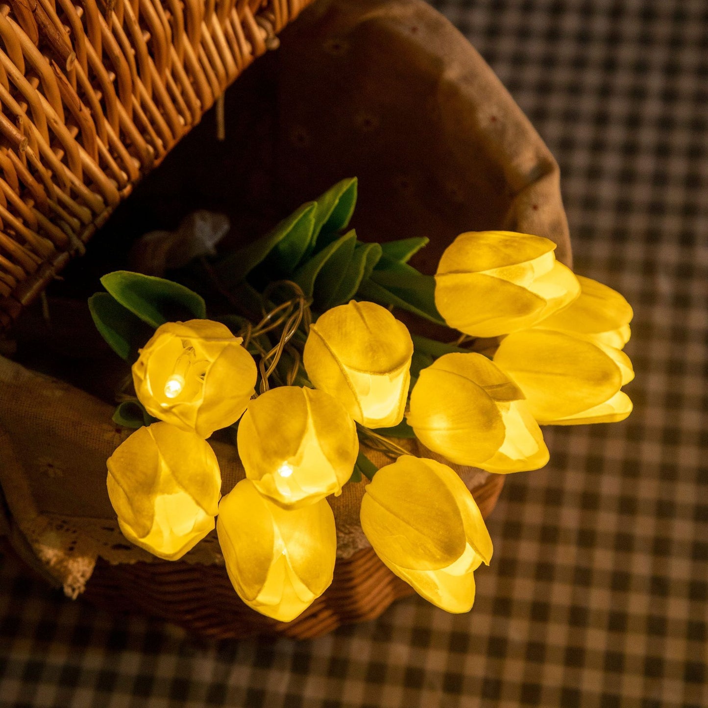 LED Tulip Chain