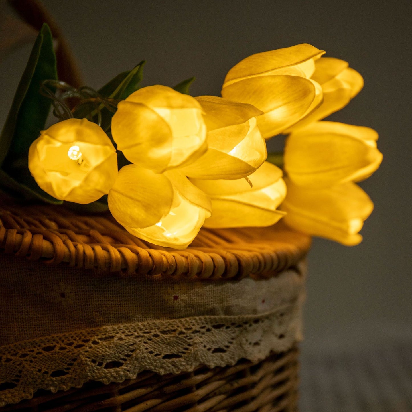 LED Tulip Chain